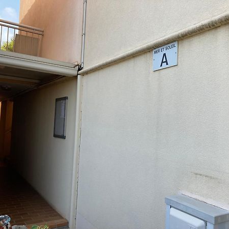CAP D'AGDE studio cabine 6 pers. + terrasse + parking privé + clim  Extérieur photo