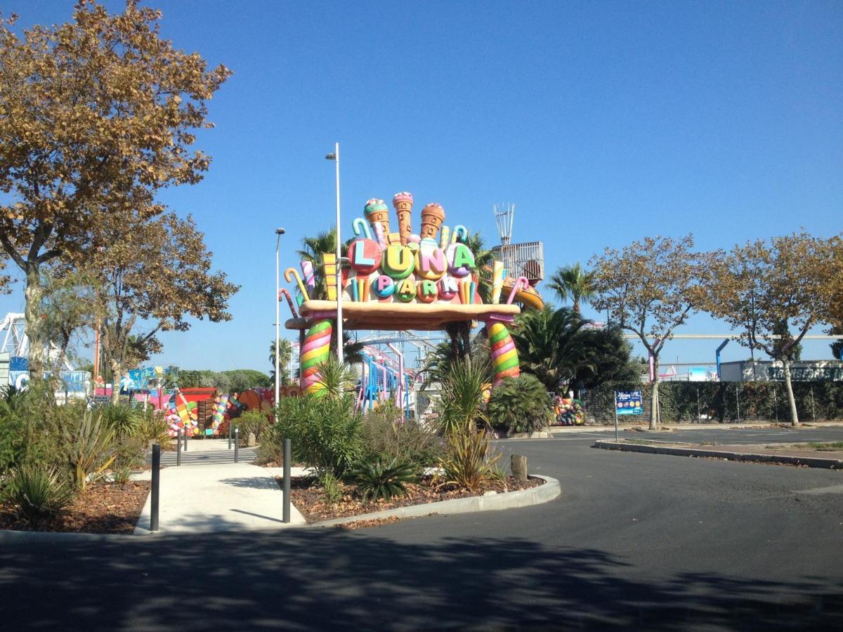 CAP D'AGDE studio cabine 6 pers. + terrasse + parking privé + clim  Extérieur photo